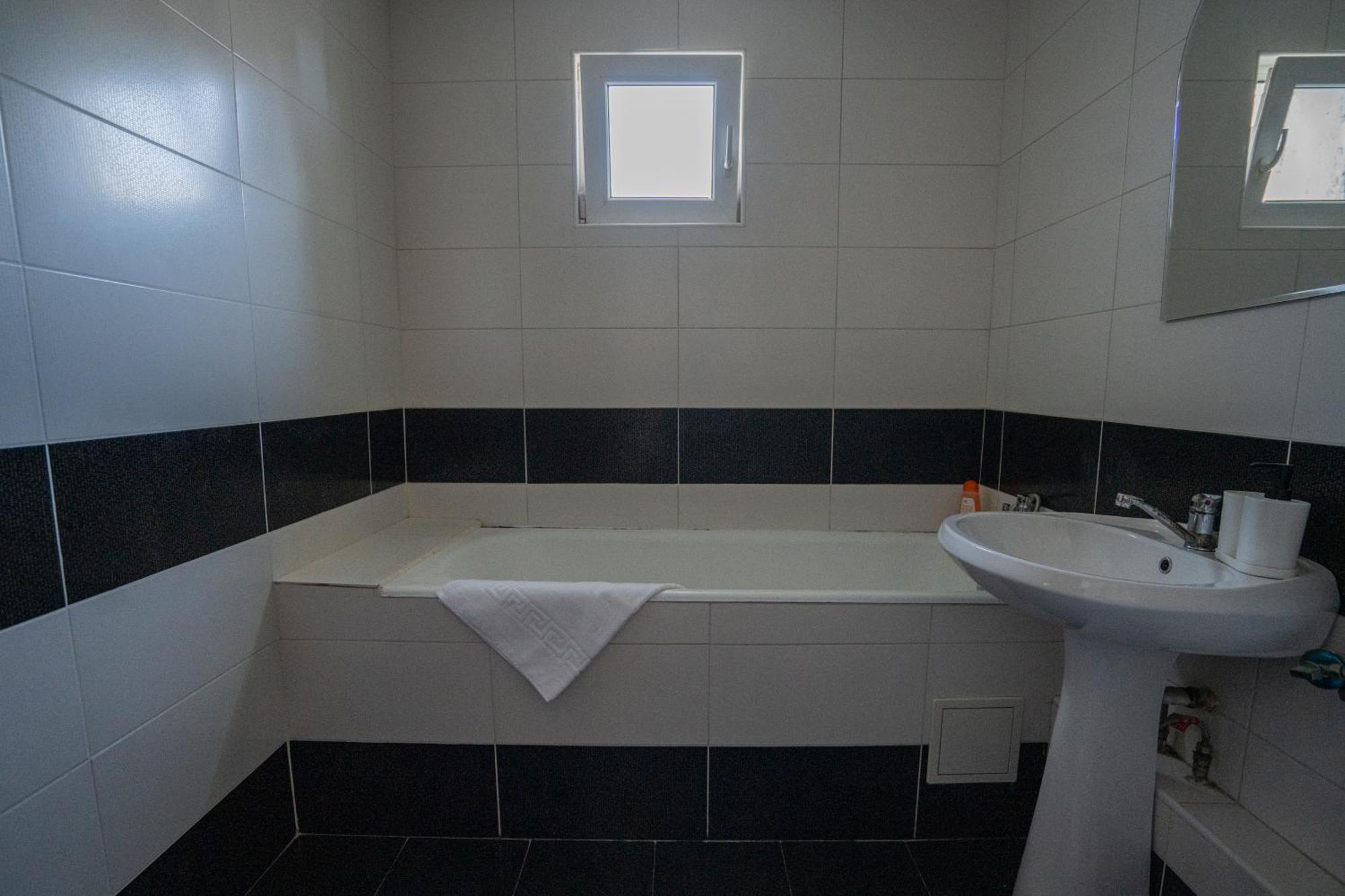 Apartament M & S Bucarest Extérieur photo